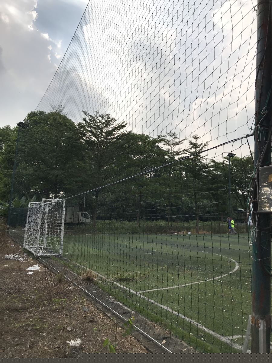 Cung cấp và lắp đặt hệ thống lưới rào sân bóng đá cho công ty VISSAN Việt Nam